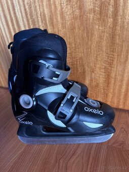 Dětské brusle Oxelo Play / Decathlon nastavitelná vel. 30-32 - 2