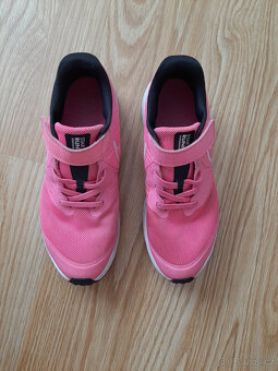 Nike dívčí běžecké boty - 2