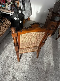 2 starožitná křesla - 2