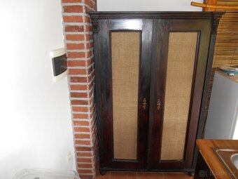 Starožitná skříň na chalupu - 2