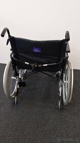 Mechanický invalidní vozík 48 - 54cm - 2