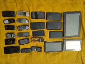 Mobily a tablety na součástky - 2