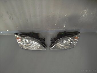 Ford Mondeo 3 - přední světla - 2