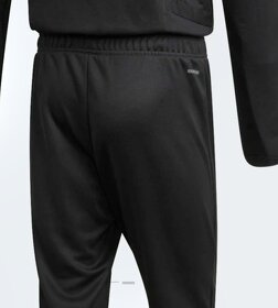 Sportovní overal Adidas - 2