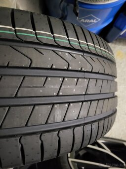 NOVÉ 19" Škoda TORCULAR original Superb 4 IV 3P 2025 ET44 - 2