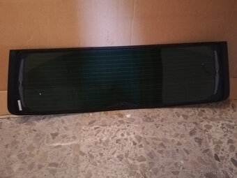 zadní sklo VW Sharan 7N tónované - 2