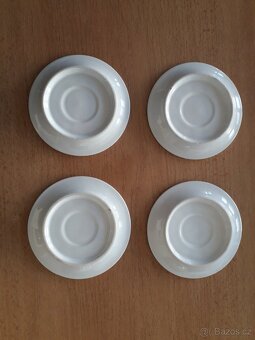 Levně prodám 4 ks porcelánových, pivních podtácků zn. Kozel. - 2
