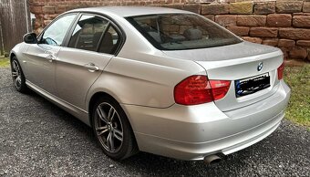 BMW 318i E90 - 2