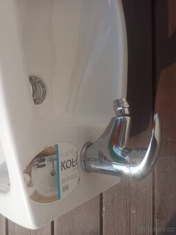 Bidet kompletně ustrojený - 2