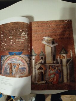 Nejkrásnější bible středověku nová kniha. - 2