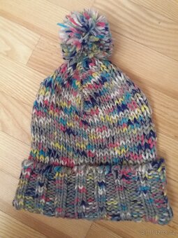 dámské čepice a šály - 2