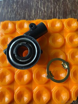 Náhon tachometru šnek tachometru převod Honda XR - 2