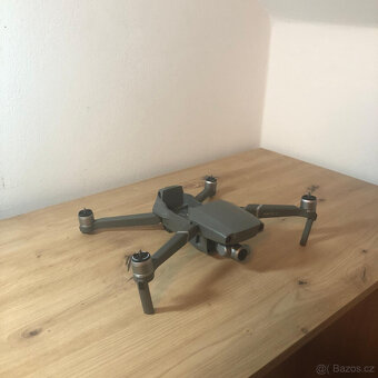 DJI Mavic 2 Zoom Fly More Combo - 2