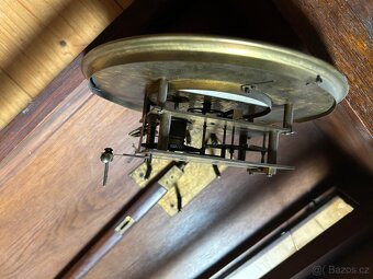 Staré hodiny jednozavažove - 2