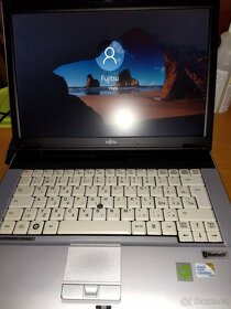 FUJITSU LIFEBOOK S7220 - 2