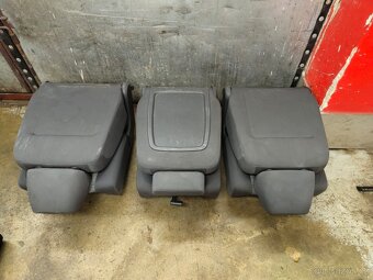 Zadní sedačky Touran - 2