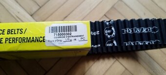 Řemen Can-Am nový - 2