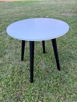 Konferenční stolek - 2