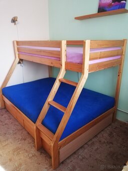 Atypická dvoupatrová postel - 2