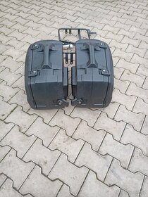Kufry i s držáky - 2