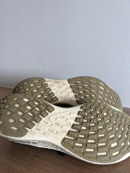 Boty Nike ZoomX Invincible Run Flyknit 2 - 2