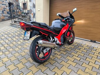 Suzuki RF 600 R - 2