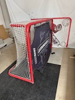 Hokejová branka IIHF - 2