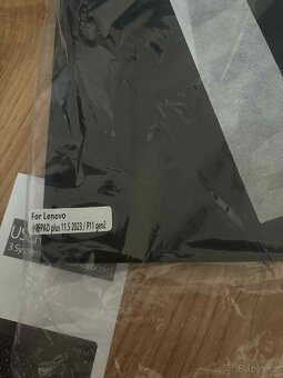 Obal s klávesnici na tablet - 2