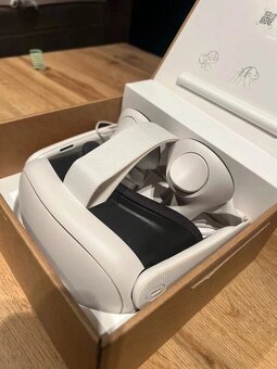 Meta Quest 3 128GB s orig. abicí + popruh s náhradními bat. - 2