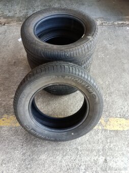 Michelin 205/60 R16 - 2