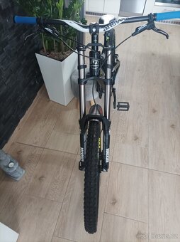 Downhill kolo rocky mountain flatine 2014 - 2
