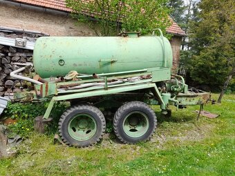 Traktorový fekál - 2