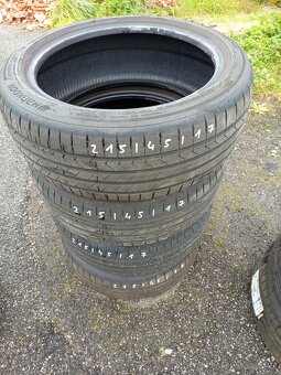 215/44 R17 Hankook - 2