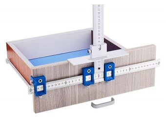 Vrtací šablona na úchytky + úhelníkové měřidlo s vodováhou - 2