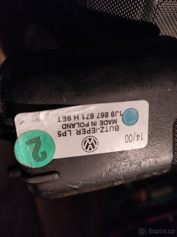 Roleta kufru VW Golf IV, Bora - 2