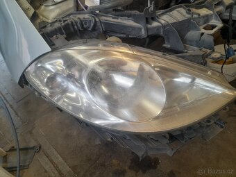 Predni světla svetlomety - 2