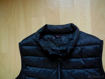 dámská C&A černá vesta ,prošitá projmutá šusťák 44-46/L-XL - 2