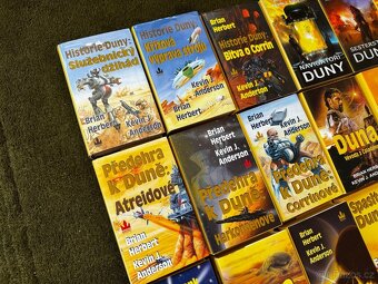 Duna - 23 knih - KOMPLET sbírka Baronet - 2