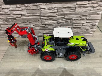 LEGO Technic 42054 Claas Xerion 5000 Trac VC - 2