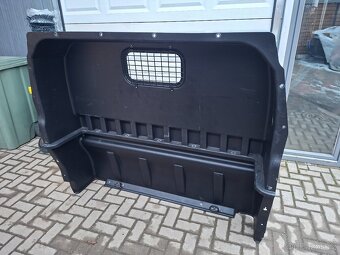 Ford custom ,dělící přepážka. - 2