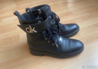 Nádherné celoroční vysoké boty cK originál, TOP stav - 2