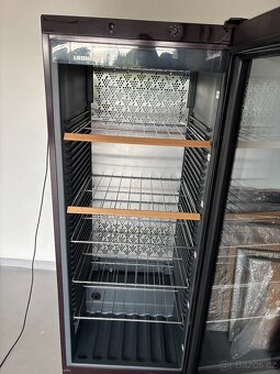 Vinotéka Liebherr - 2