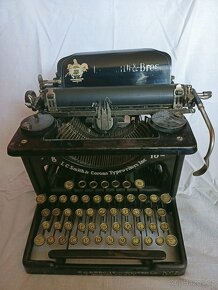 Starožitnosti psací stroj - 2