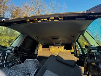 Stropnice Octavia 2 combi - 2