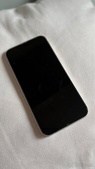 iPhone 13 - 2