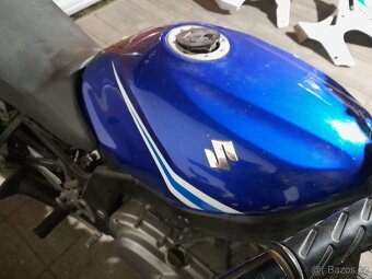 Suzuki GS 500 F 2005, rozprodám po dílech - 2
