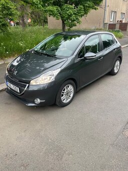Peugeot 208 1.4 hdi - 2