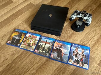 Sony PlayStation 4 Pro 1TB CUH-7016B - 2
