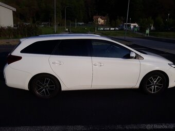 Toyota Auris 2.0D-4D - 2