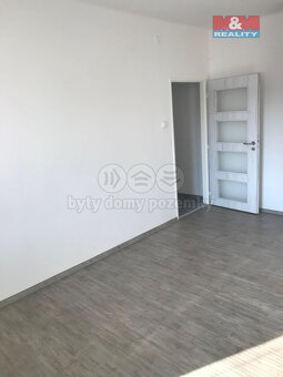 Pronájem bytu 2+1, 58 m², Louny, ul. Sladkovského - 2